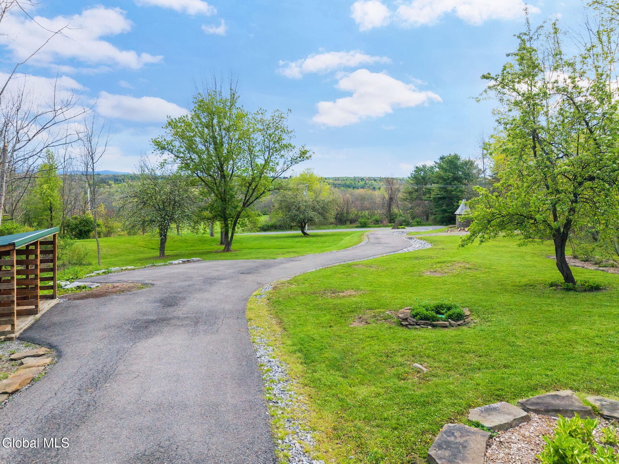 284 Sprakers Road Sloansville NY 12160