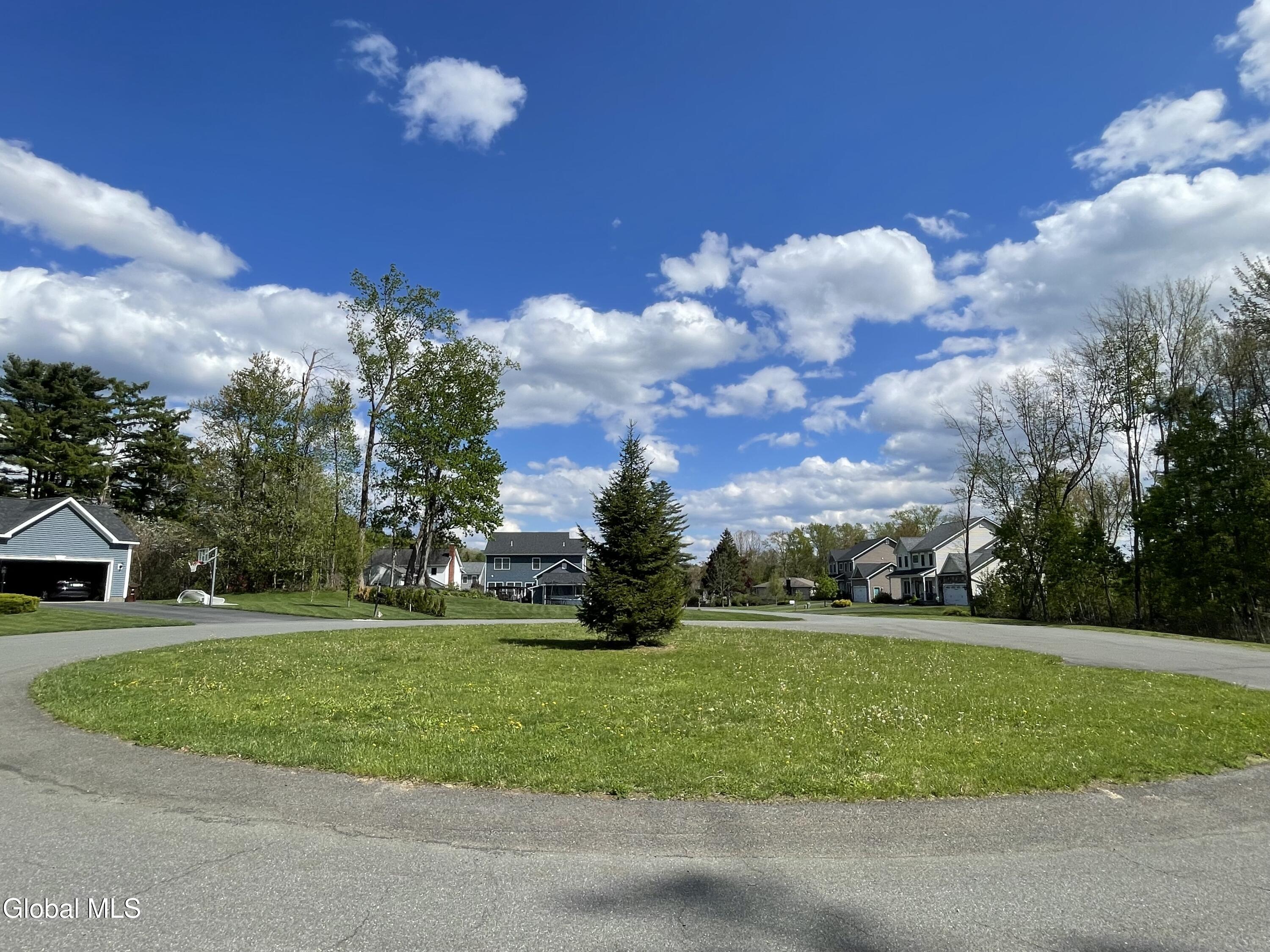 29 Andrew Court Guilderland NY 12203