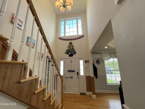 29 Andrew Court Guilderland NY 12203