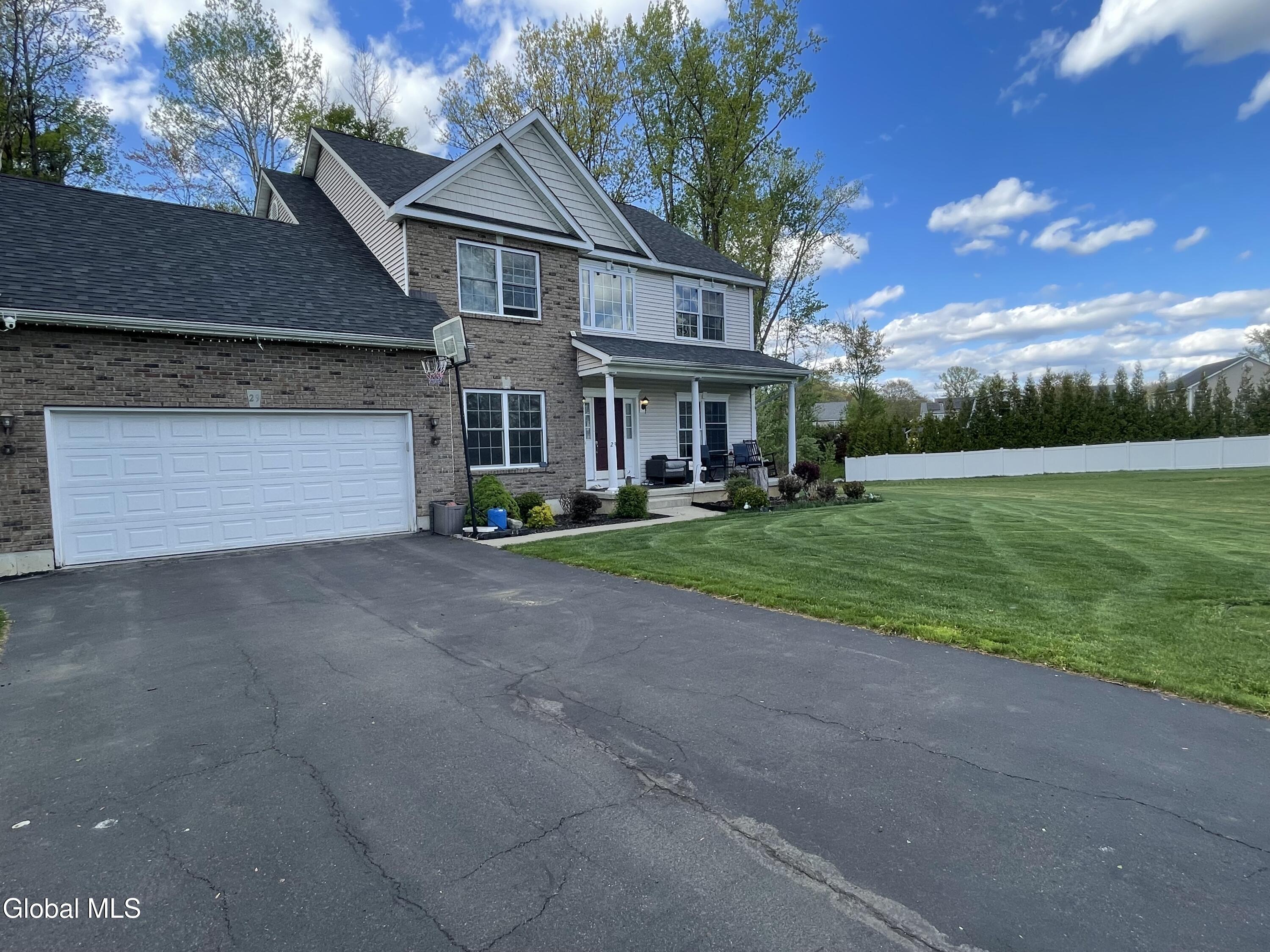29 Andrew Court Guilderland NY 12203
