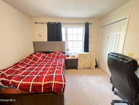 29 Andrew Court Guilderland NY 12203