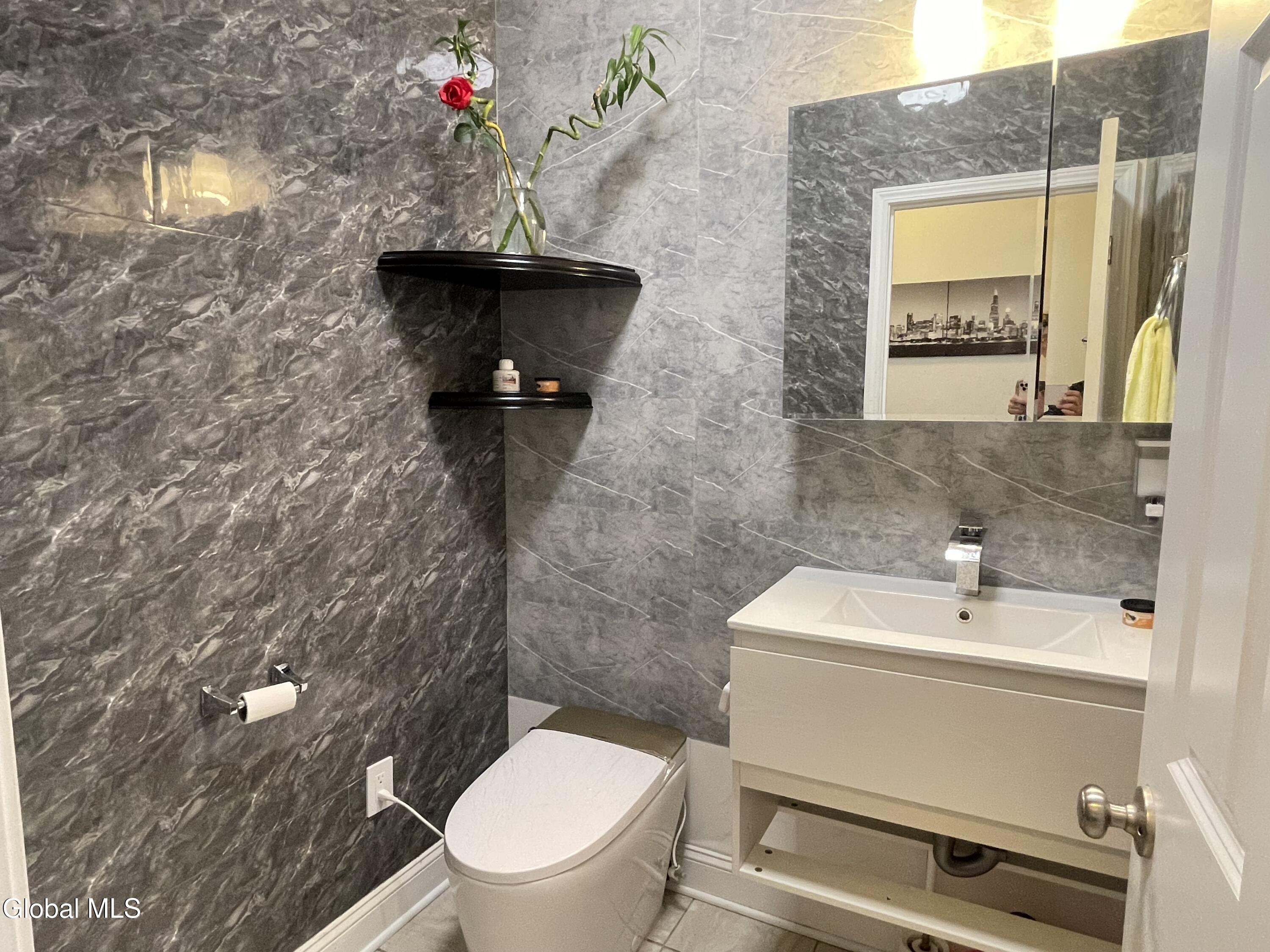 29 Andrew Court Guilderland NY 12203