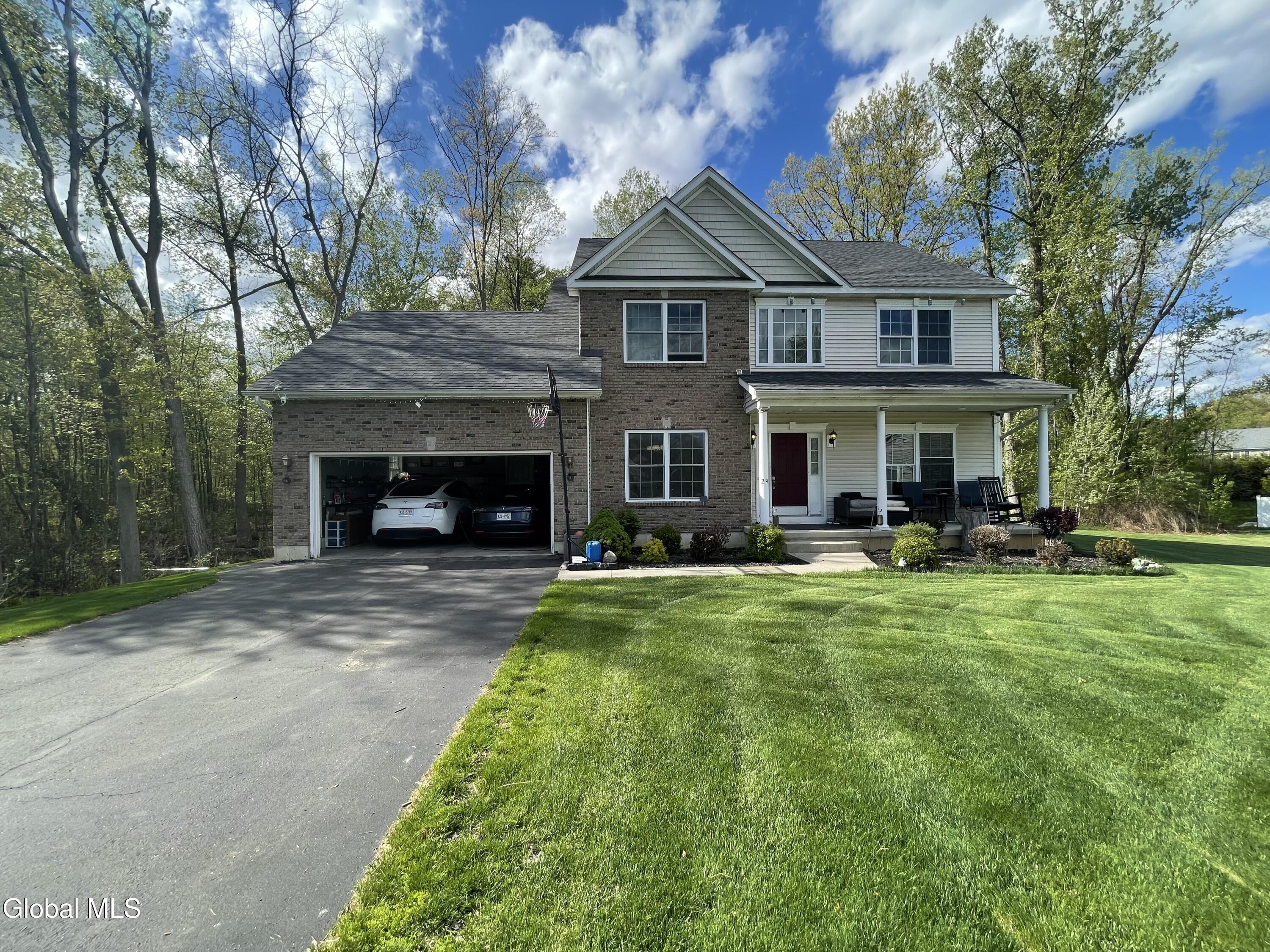 29 Andrew Court Guilderland NY 12203