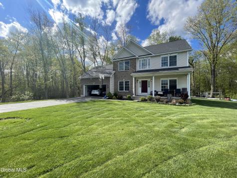 29 Andrew Court Guilderland NY 12203