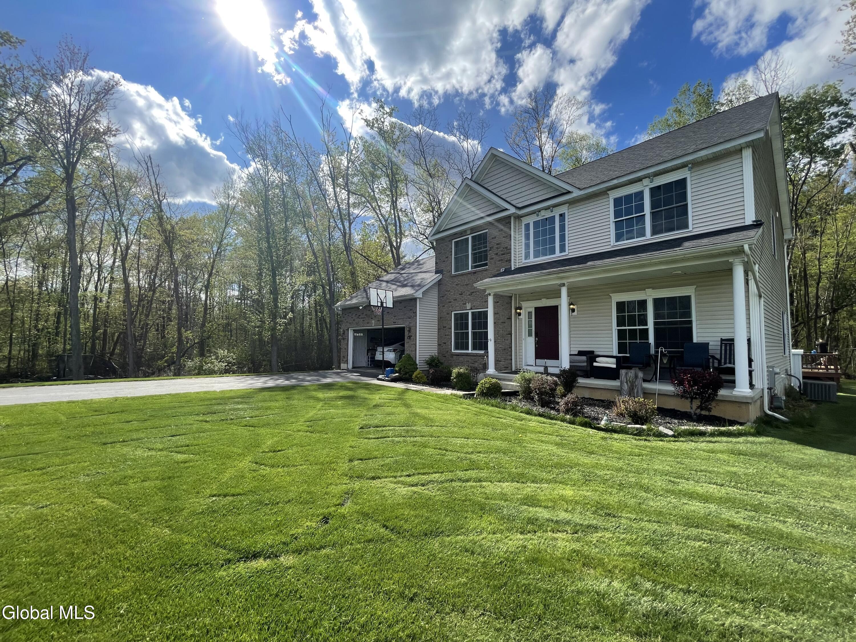 29 Andrew Court Guilderland NY 12203