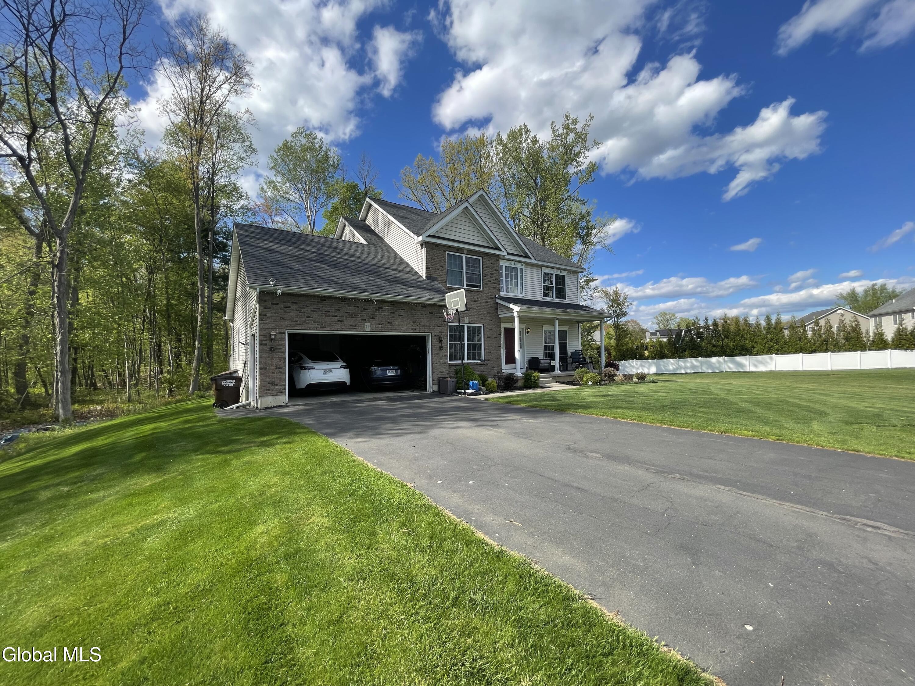 29 Andrew Court Guilderland NY 12203