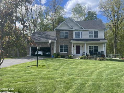 29 Andrew Court Guilderland NY 12203