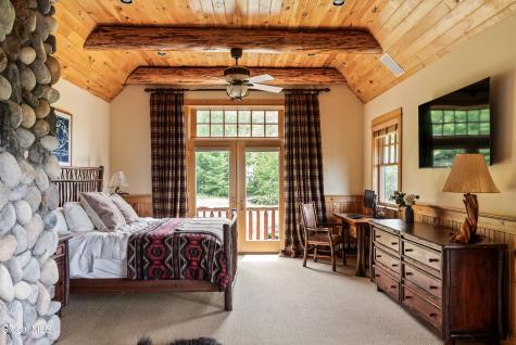 6 White Way Windham NY 12496