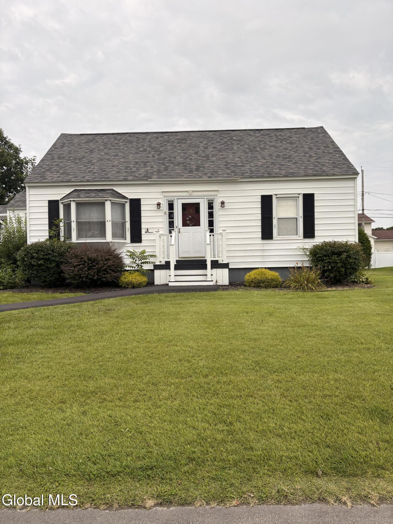 2 Stella Lane Amsterdam NY 12010