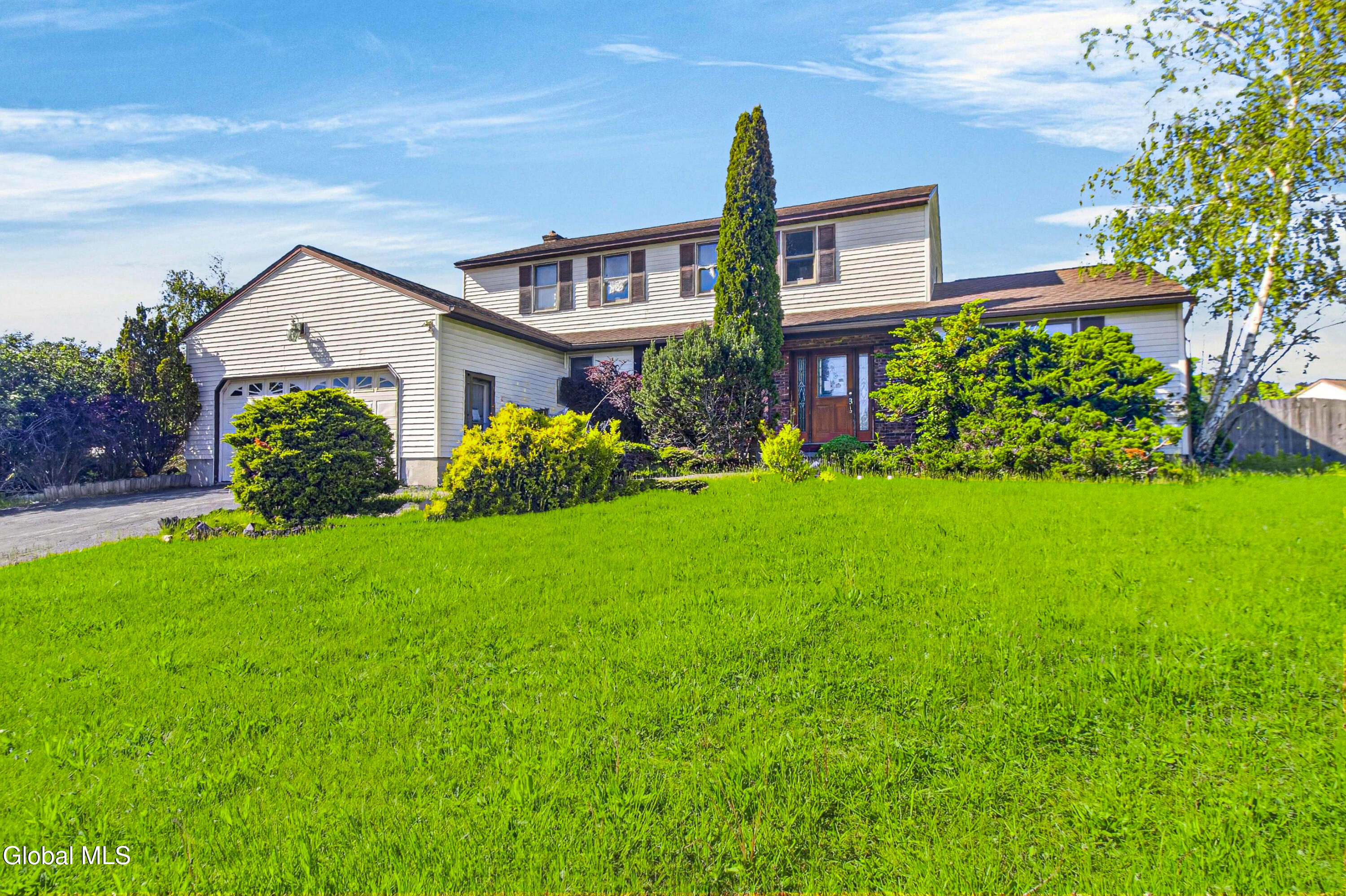 7195 Opal Drive Liverpool NY 13088