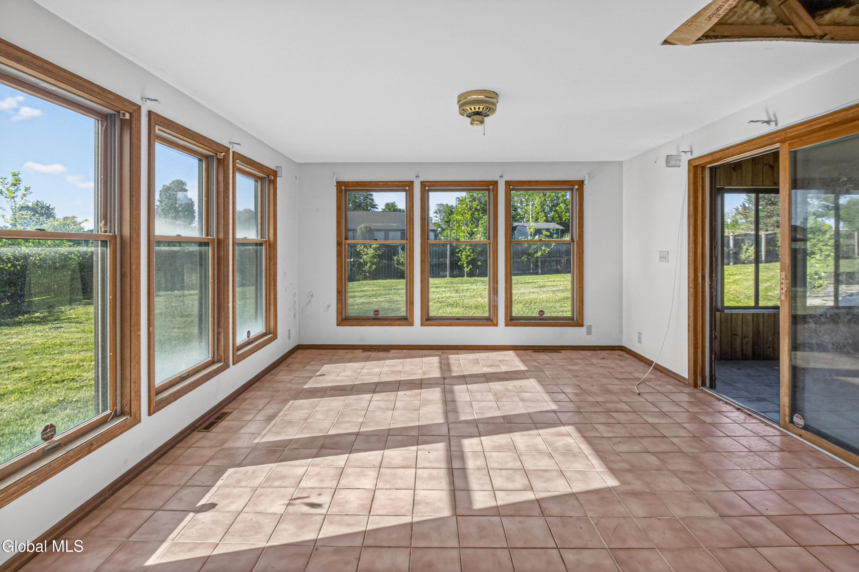 7195 Opal Drive Liverpool NY 13088