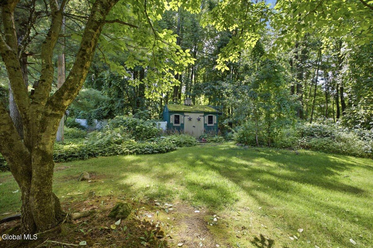 27 S Sheraton Lane Queensbury NY 12804