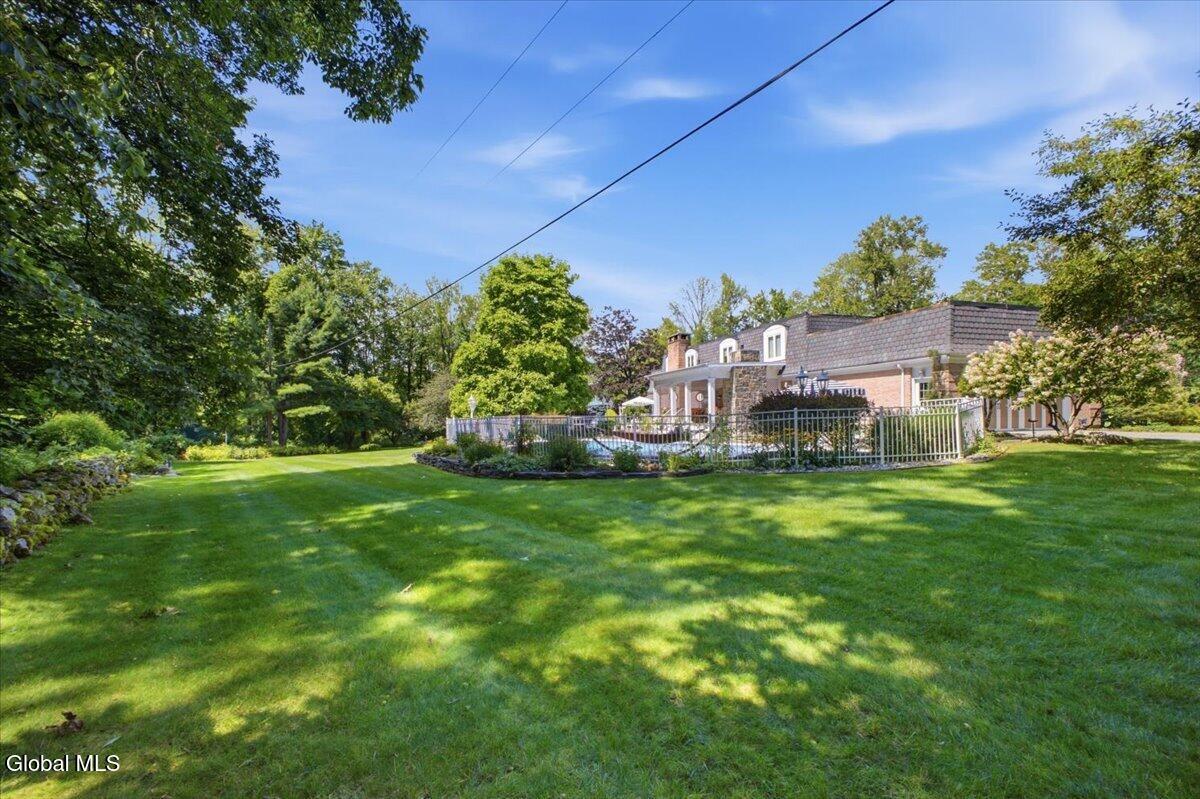 27 S Sheraton Lane Queensbury NY 12804
