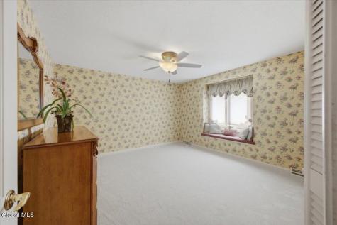 27 S Sheraton Lane Queensbury NY 12804