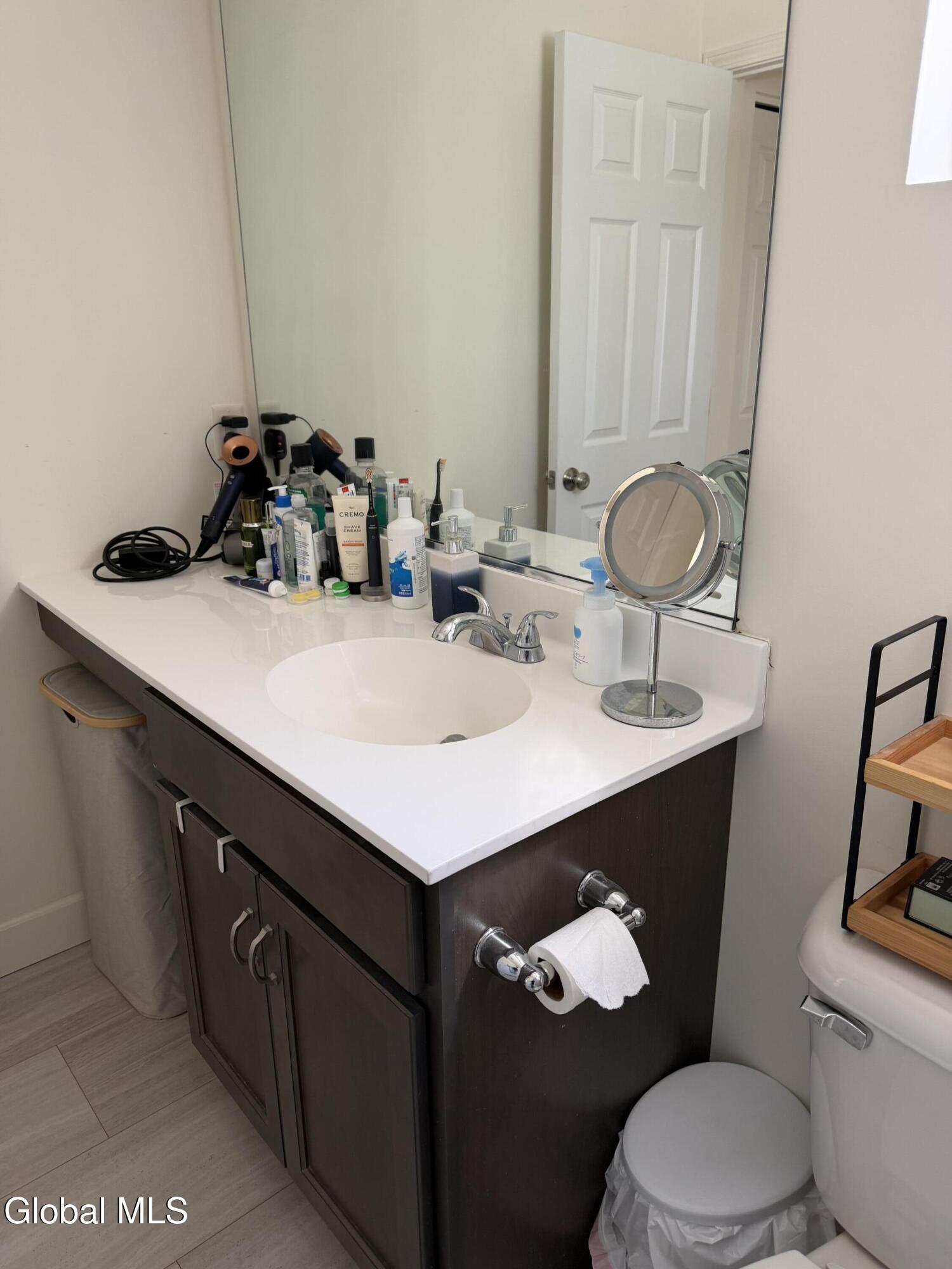 27 Spencer Street Clifton Park NY 12065