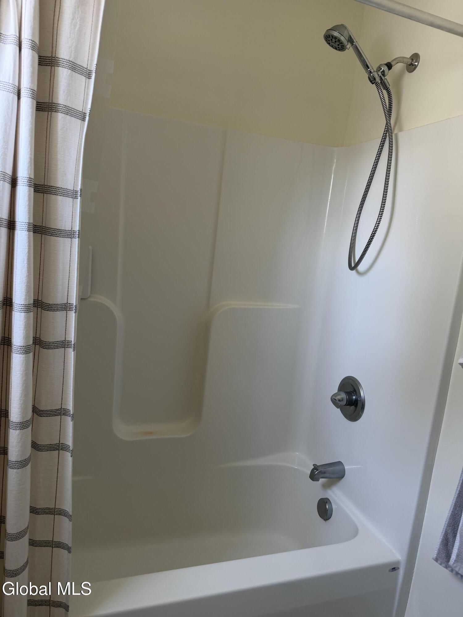 27 Spencer Street Clifton Park NY 12065