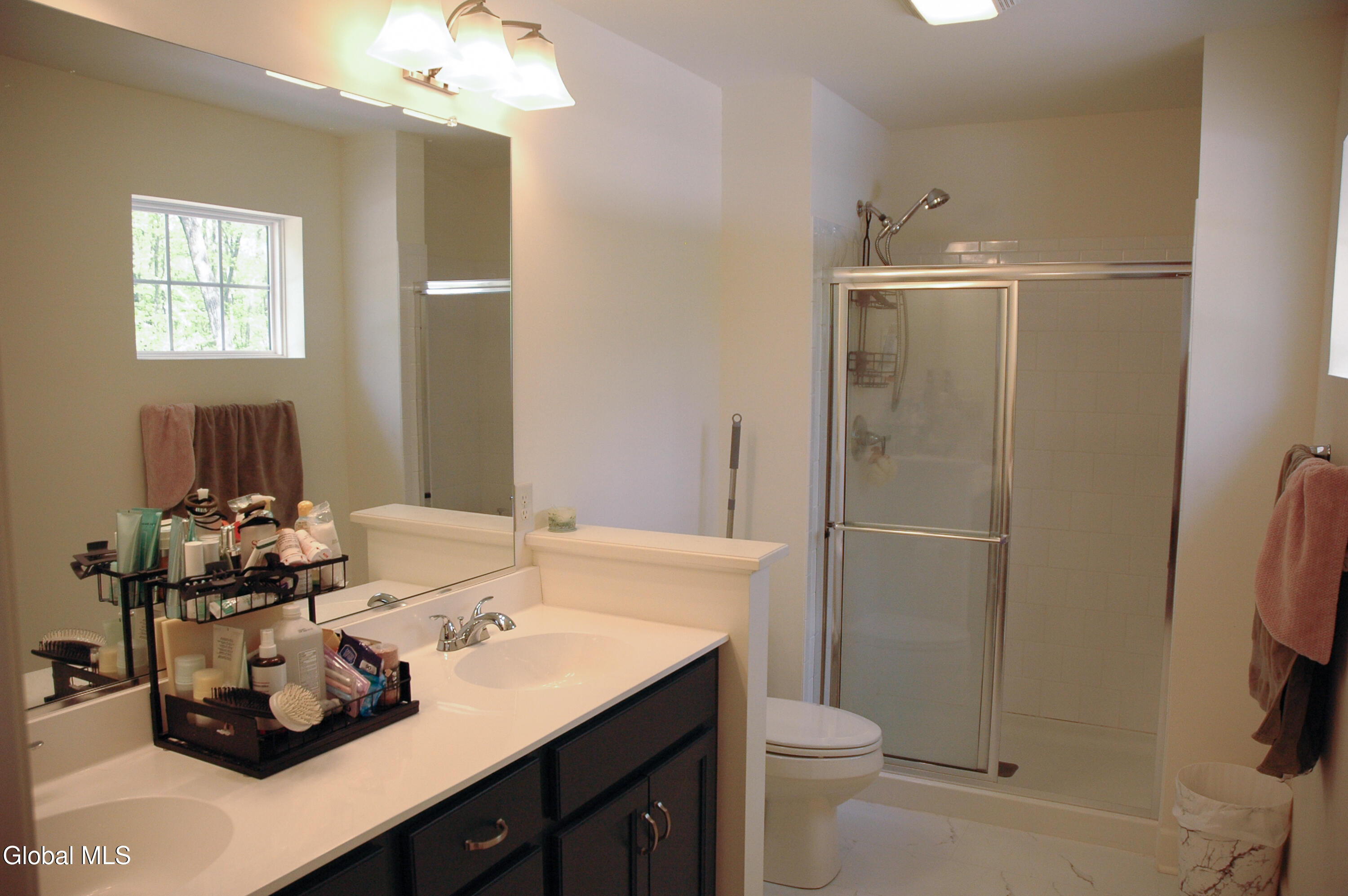 27 Spencer Street Clifton Park NY 12065