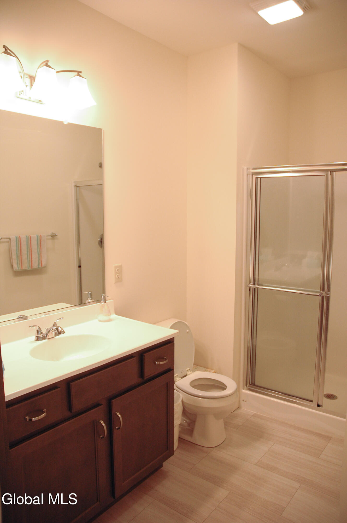 27 Spencer Street Clifton Park NY 12065