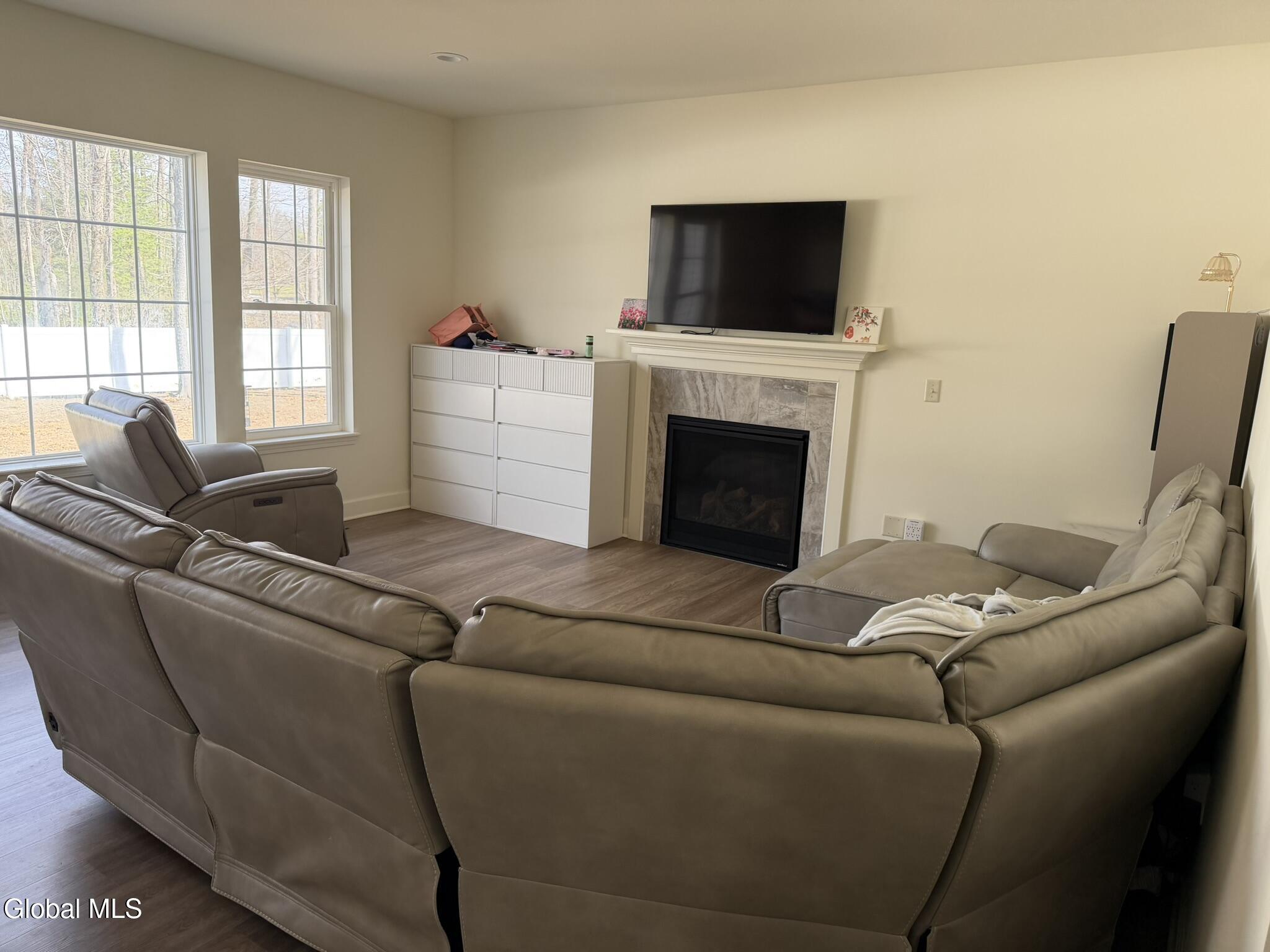 27 Spencer Street Clifton Park NY 12065