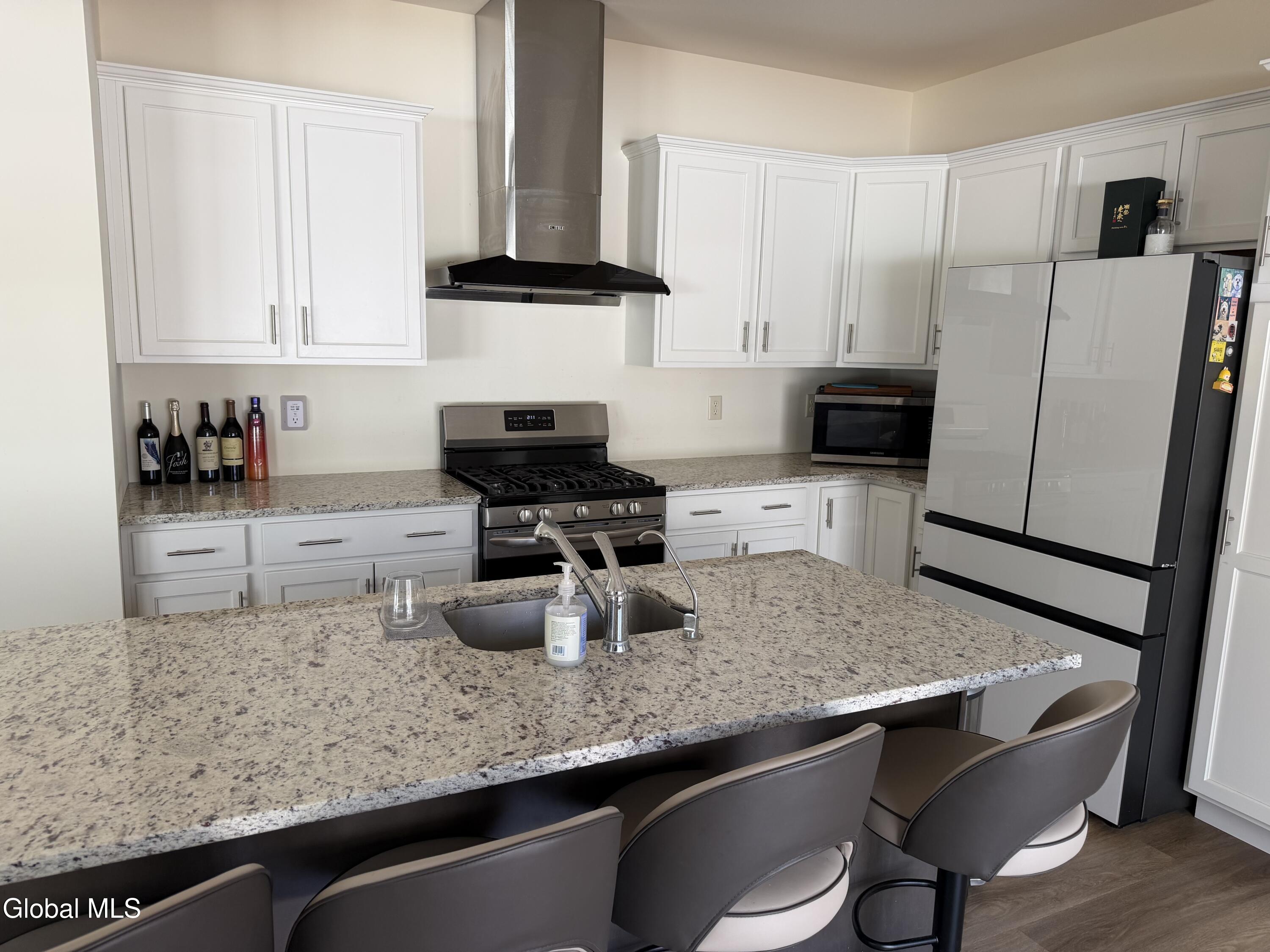27 Spencer Street Clifton Park NY 12065