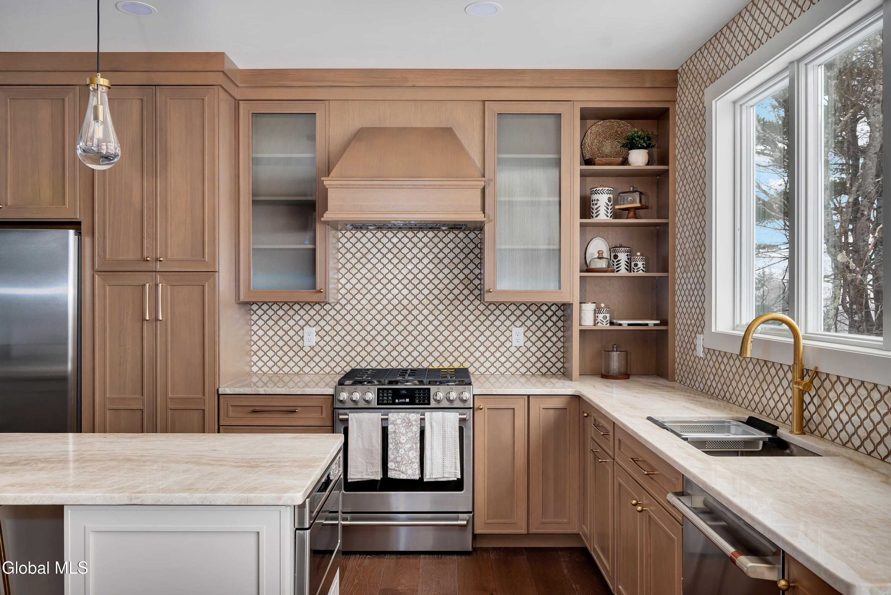 27 Woodland Hill Road Wynantskill NY 12198