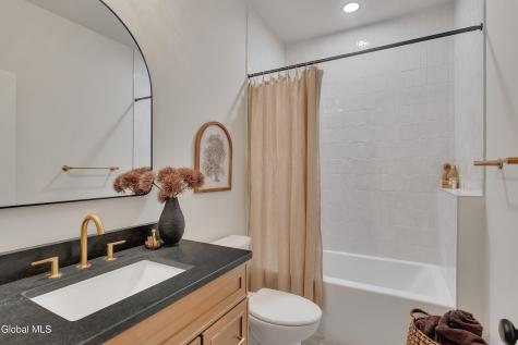 27 Woodland Hill Road Wynantskill NY 12198