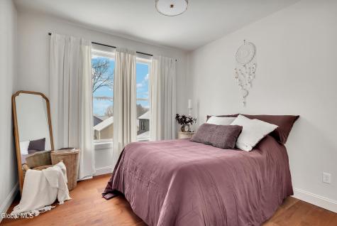 27 Woodland Hill Road Wynantskill NY 12198