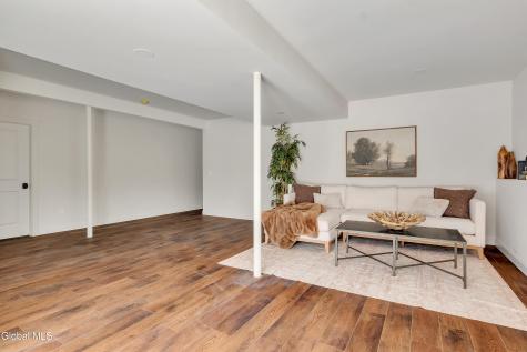 27 Woodland Hill Road Wynantskill NY 12198