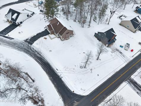 27 Woodland Hill Road Wynantskill NY 12198