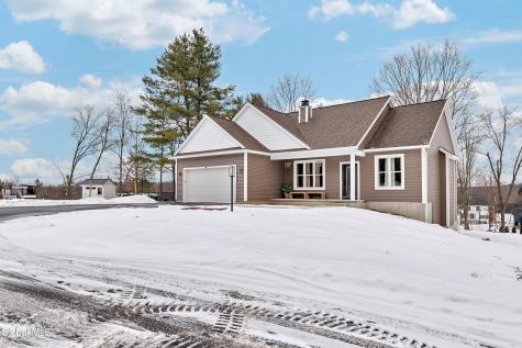 27 Woodland Hill Road Wynantskill NY 12198