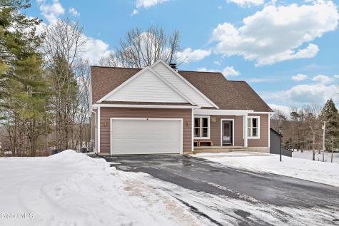27 Woodland Hill Road Wynantskill NY 12198