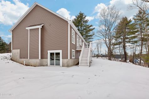 27 Woodland Hill Road Wynantskill NY 12198