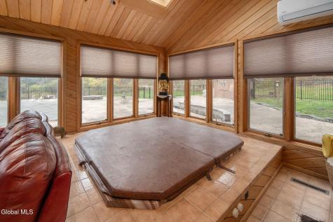 3041 Mariaville Road Schenectady NY 12306