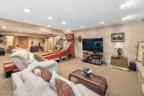 3041 Mariaville Road Schenectady NY 12306