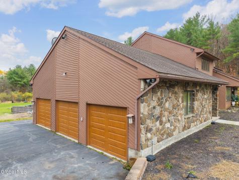 3041 Mariaville Road Schenectady NY 12306