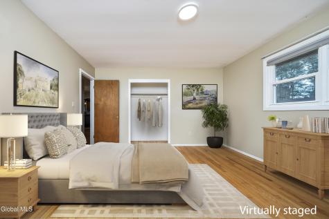 627 Via Ponderosa Schenectady NY 12303