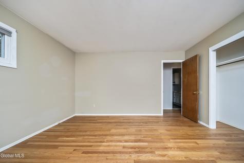 627 Via Ponderosa Schenectady NY 12303