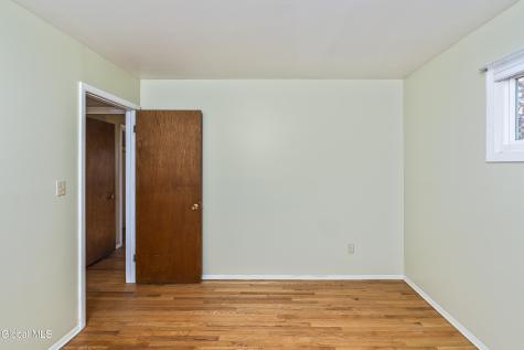 627 Via Ponderosa Schenectady NY 12303