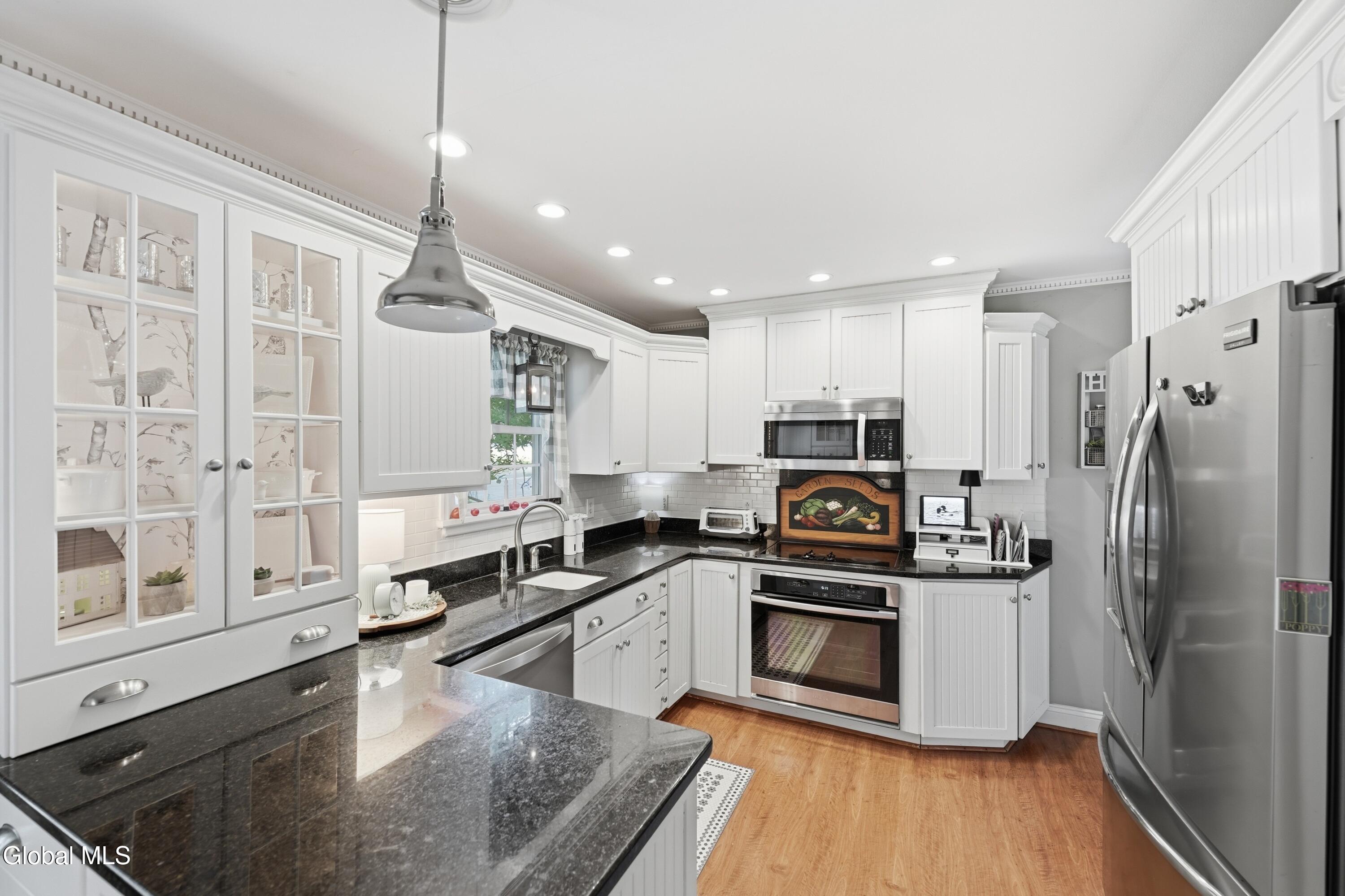 6 Campbell Road Melrose NY 12121