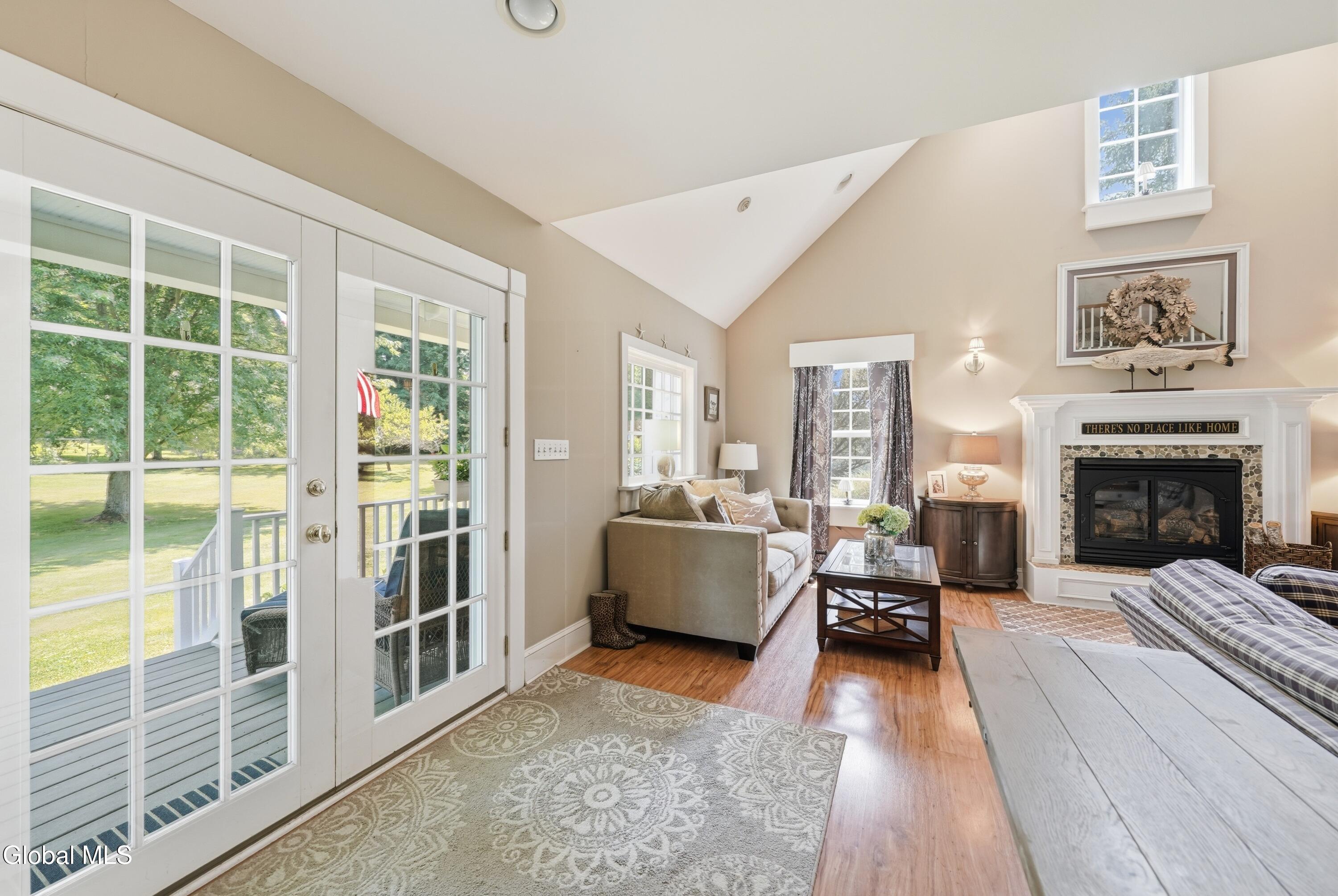 6 Campbell Road Melrose NY 12121