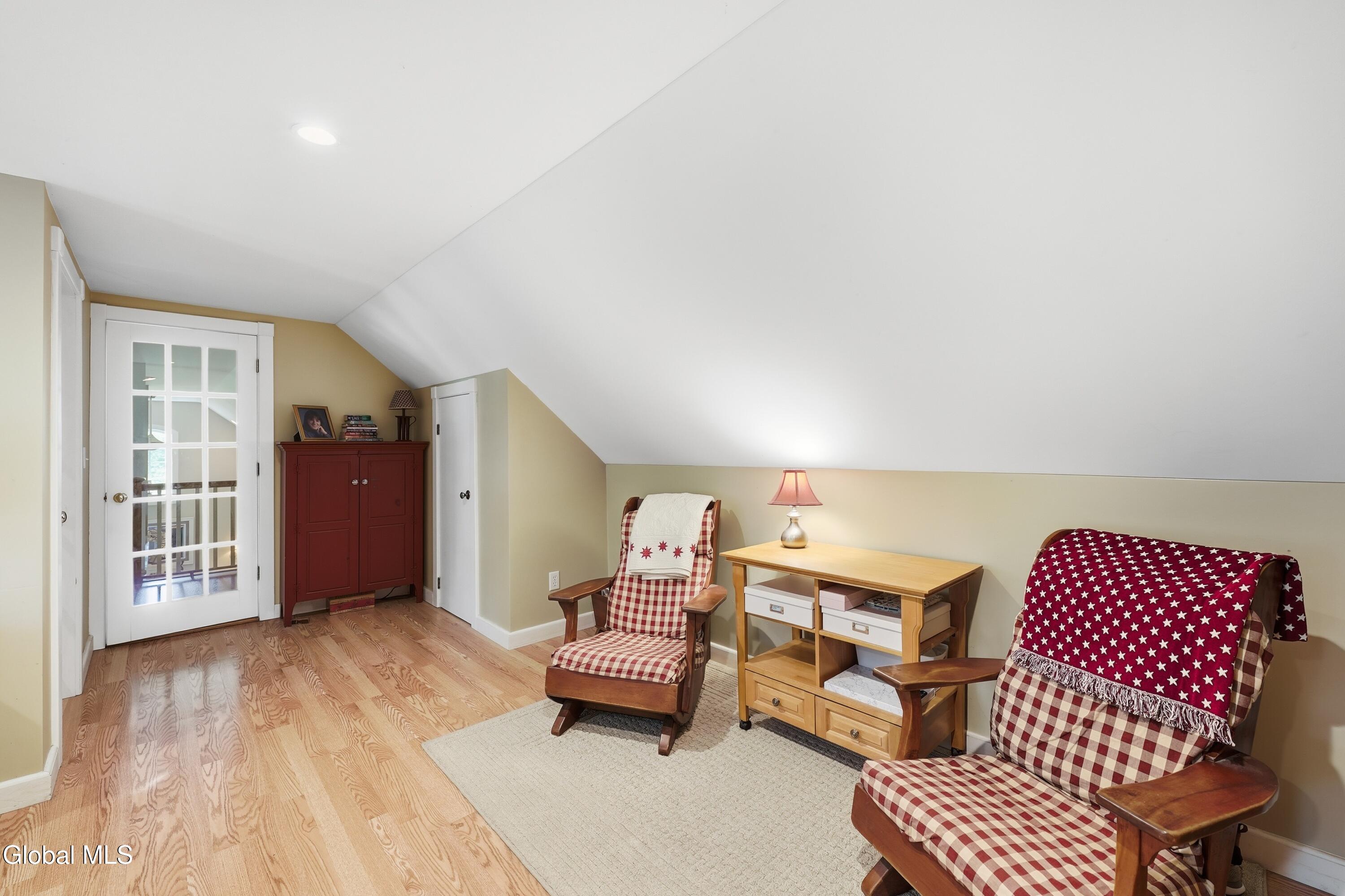 6 Campbell Road Melrose NY 12121