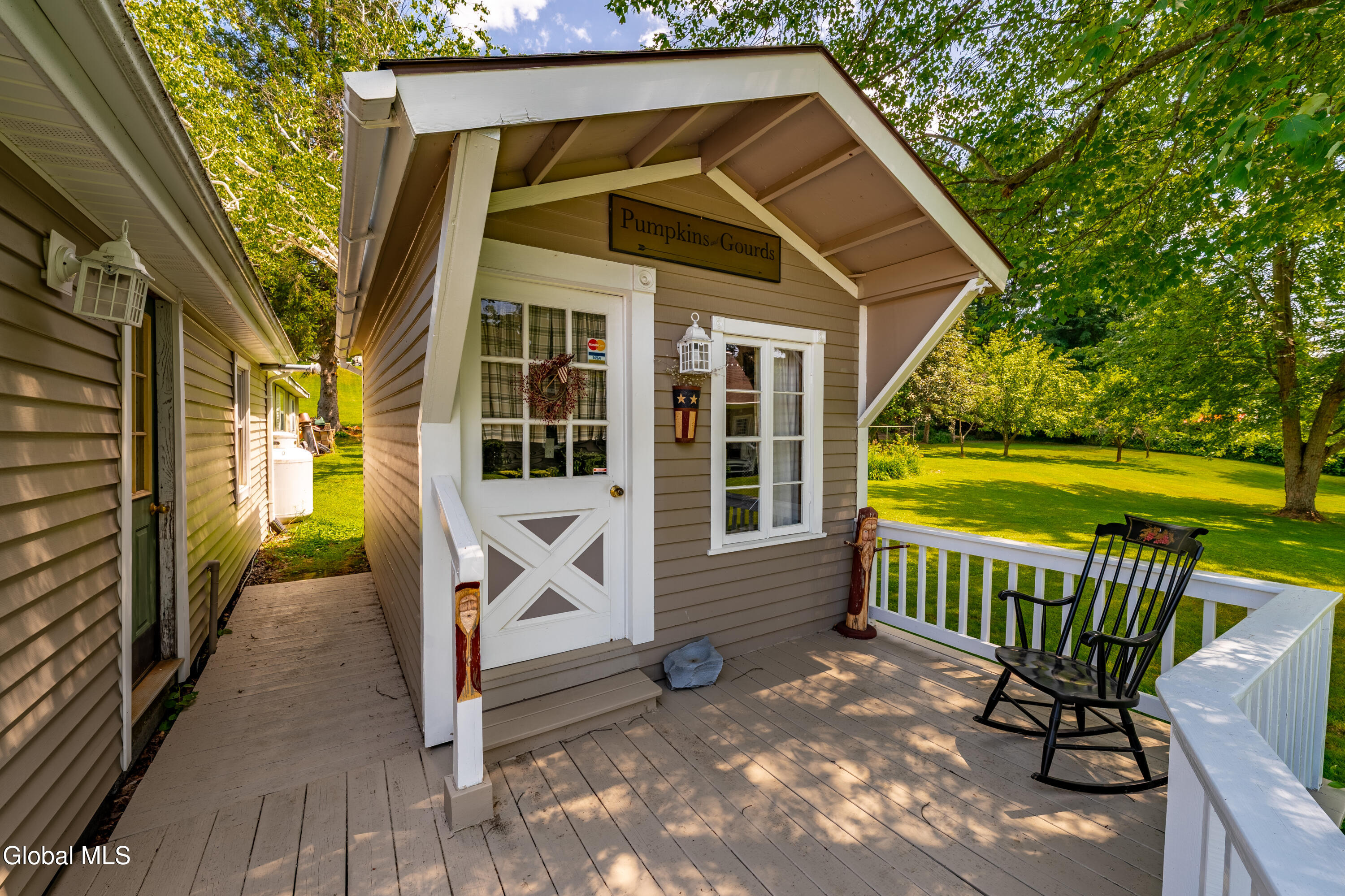 6 Campbell Road Melrose NY 12121