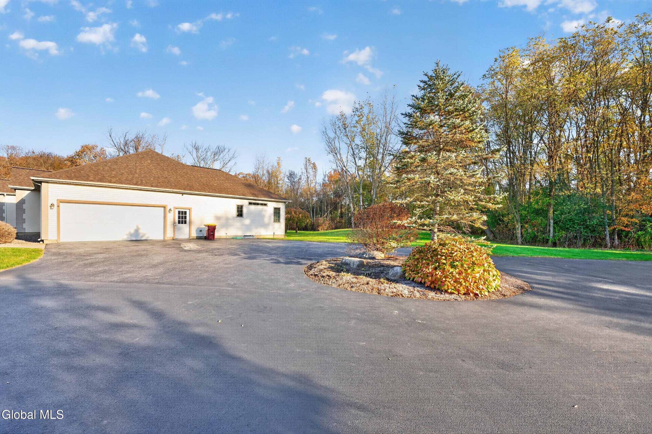 3 Hunter Hill Road Ballston Lake NY 12019