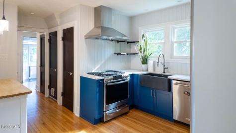 128 Putnam Road Schenectady NY 12306