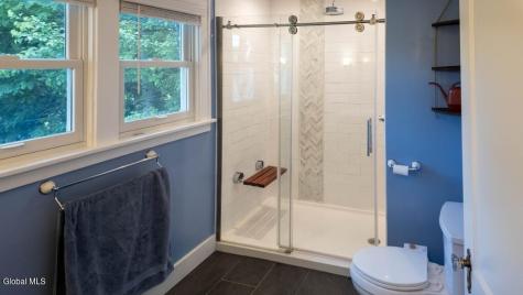 128 Putnam Road Schenectady NY 12306