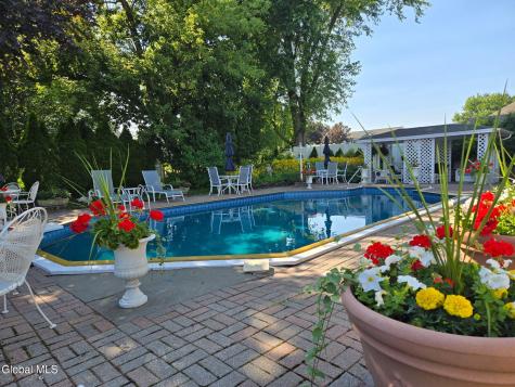 17 Cherry Lane Troy NY 12180