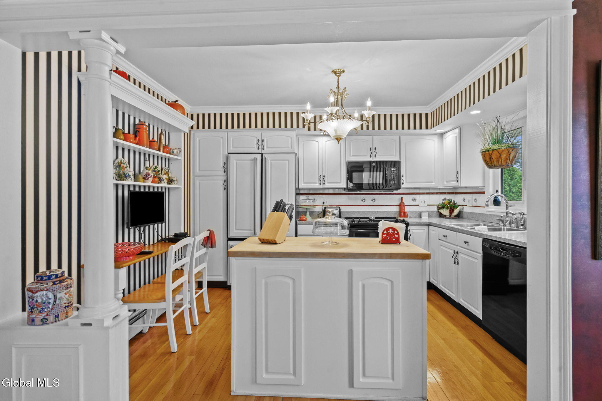 17 Cherry Lane Troy NY 12180