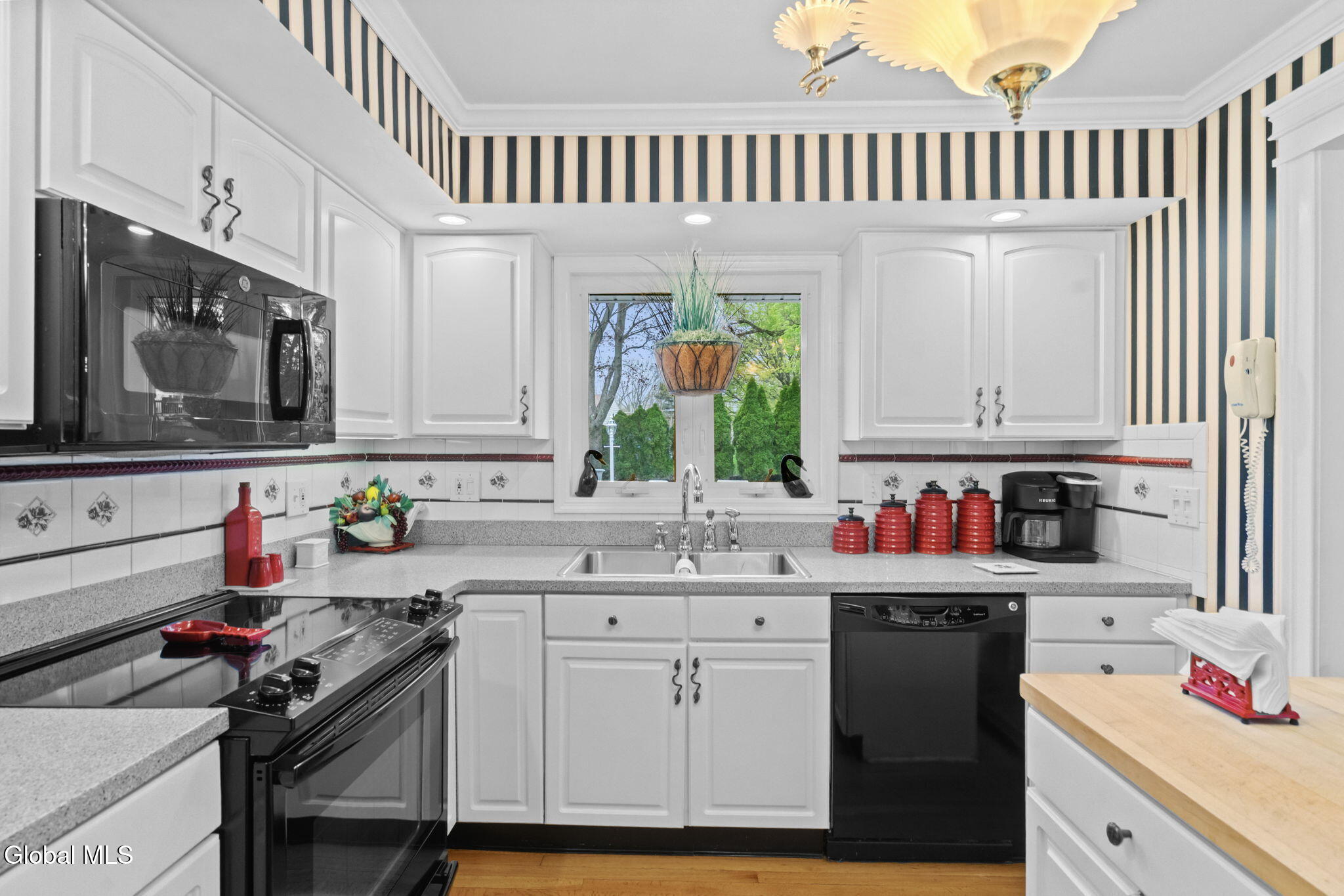17 Cherry Lane Troy NY 12180
