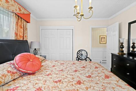 17 Cherry Lane Troy NY 12180