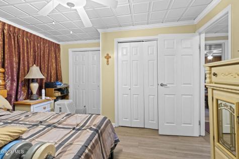 17 Cherry Lane Troy NY 12180